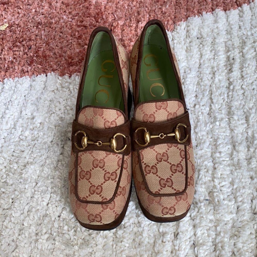 Gucci brown toned loafers